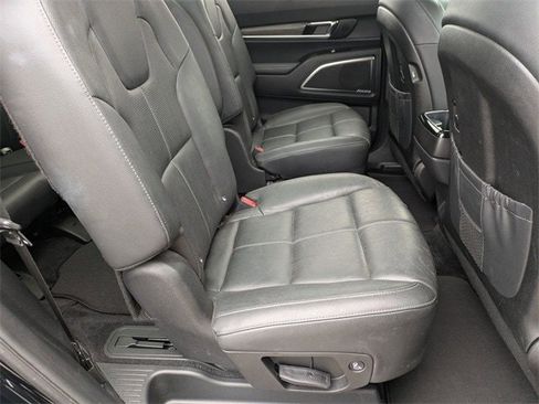 Used 2021 Kia Telluride SX w/ Nightfall Edition Package image 17