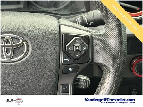 Used 2022 Toyota Tacoma TRD Sport w/ Technology Package AWD/4WD image 14