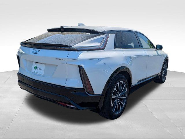 Used 2024 Cadillac Lyriq Sport w/ LPO, Floor Liner Package AWD/4WD image 7