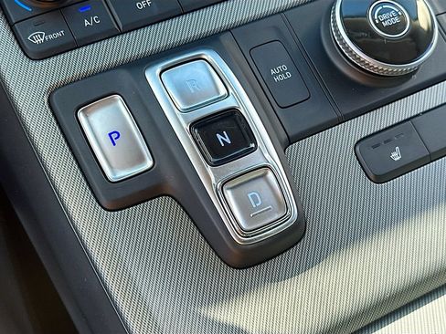 Used 2024 Hyundai Palisade SEL FWD image 17