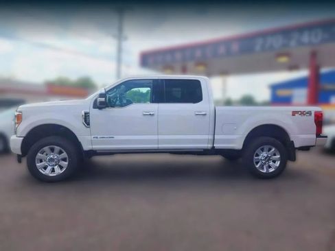 Used 2019 Ford F250 Platinum w/ Platinum Ultimate Package AWD/4WD image 4