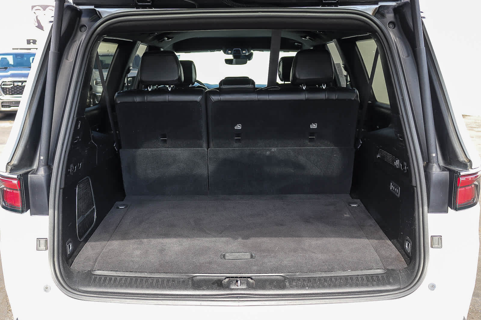 Used 2024 Jeep Wagoneer L Series II RWD image 26