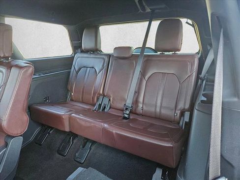Used 2023 Ford Expedition Limited image 21