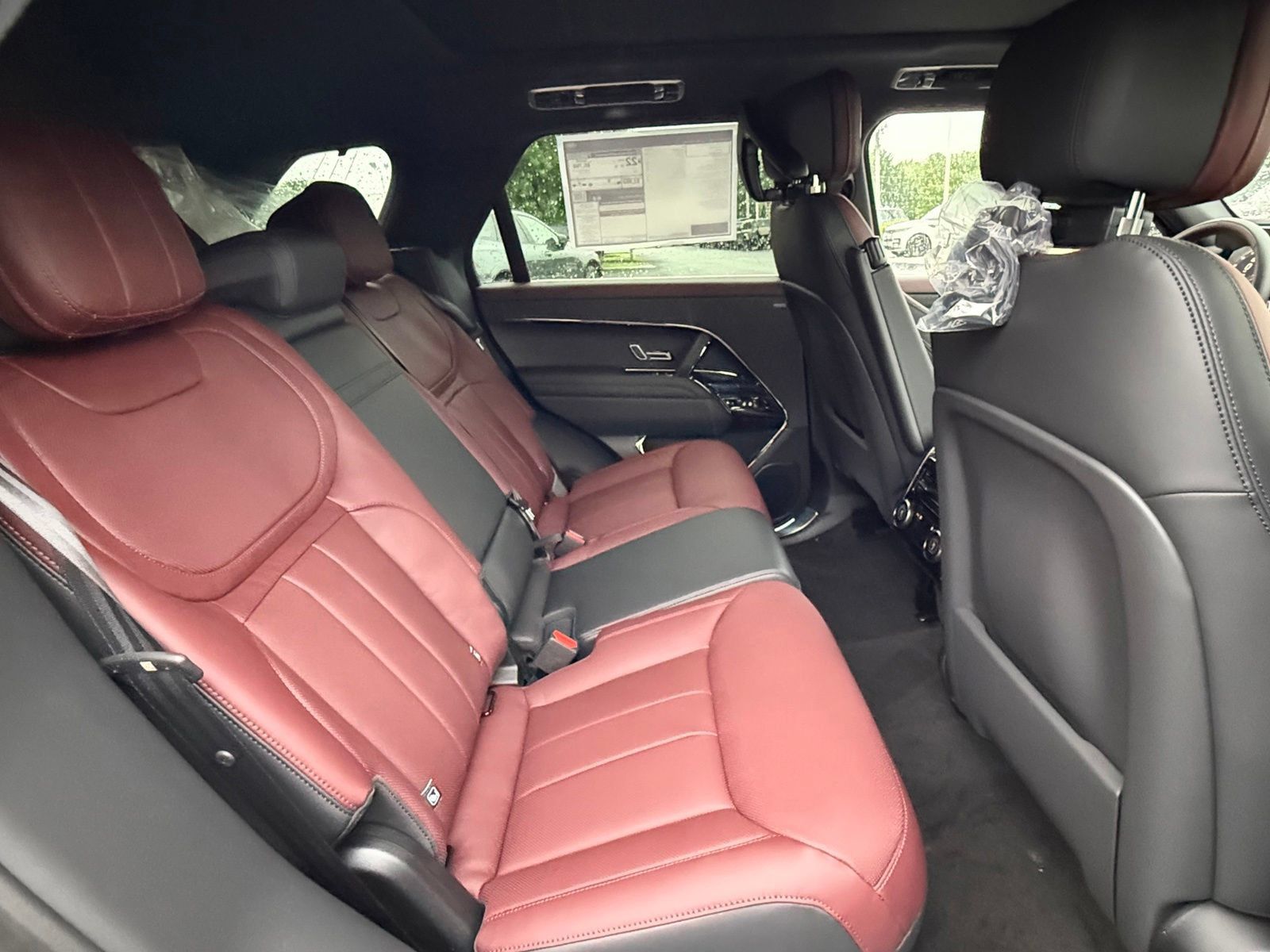 New 2026 Land Rover Range Rover Sport Dynamic SE AWD/4WD image 16