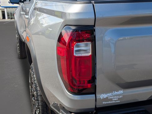 New 2026 GMC Canyon Elevation w/ Convenience Package image 11