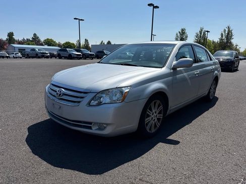 Used 2007 Toyota Avalon Limited FWD image 3