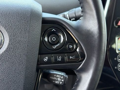 Certified 2020 Toyota Prius Prime Limited image 24