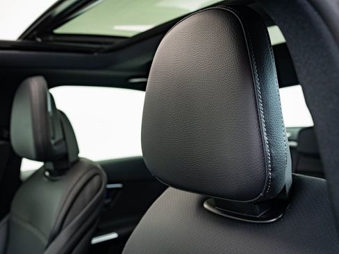 Certified 2025 Mercedes-Benz C 300 4MATIC Sedan image 22