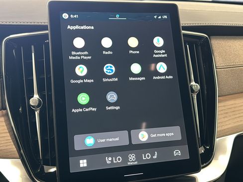 New 2026 Volvo XC90 B5 Core AWD/4WD image 17