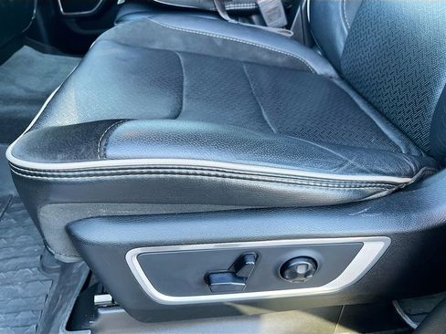 Used 2020 RAM 1500 Laramie image 18