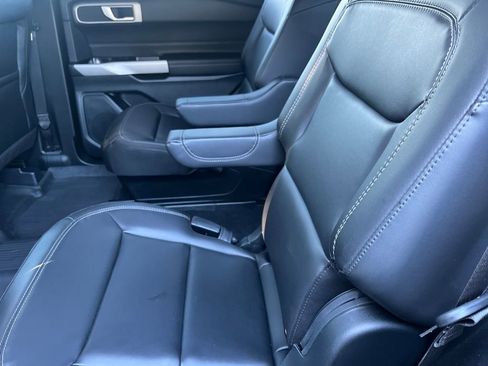 Used 2024 Ford Explorer XLT w/ Equipment Group 202A image 22