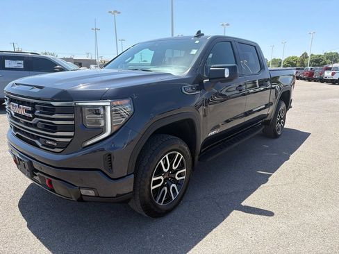 Used 2025 GMC Sierra 1500 AT4 w/ AT4 Premium Package AWD/4WD image 2