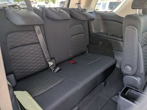 Used 2022 Nissan Pathfinder SV w/ SV Premium Package FWD image 36