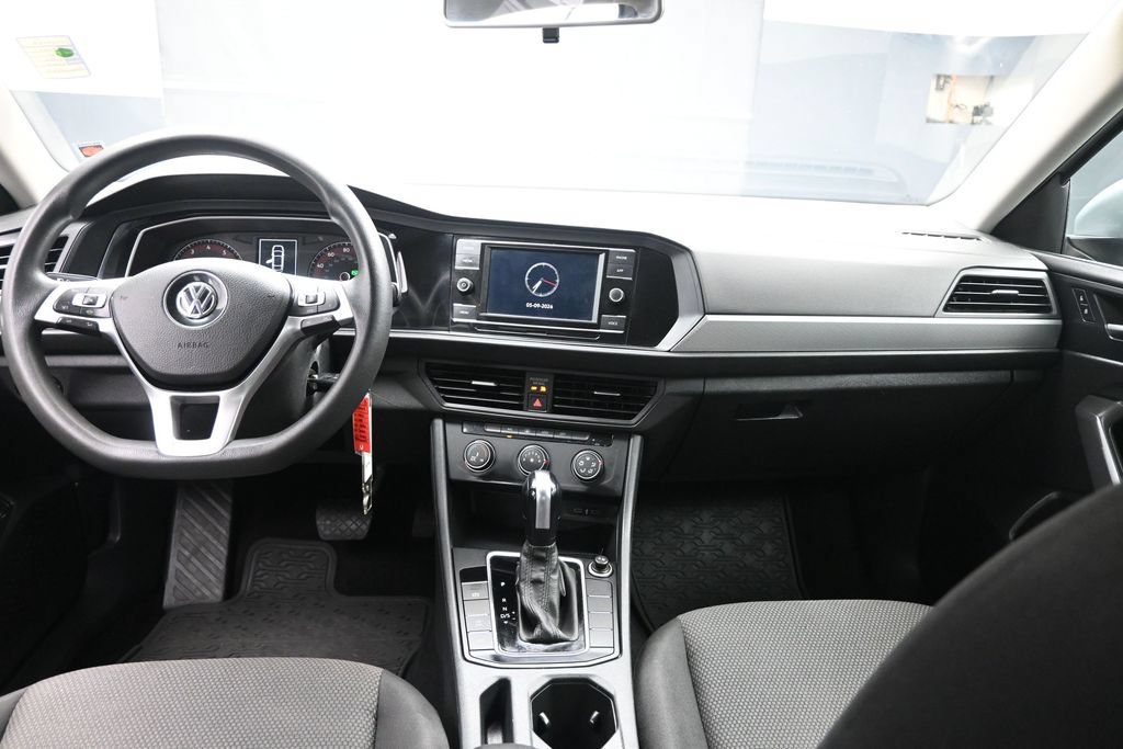 Used 2021 Volkswagen Jetta S w/ Driver Assistance Package FWD image 9