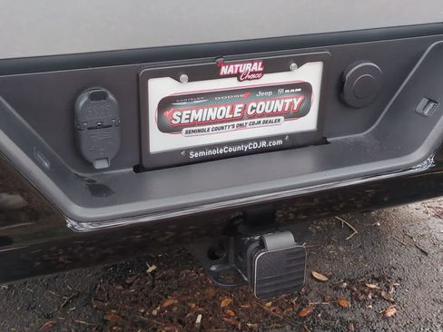 Used 2025 Chevrolet Silverado 1500 Custom Trail Boss AWD/4WD image 33