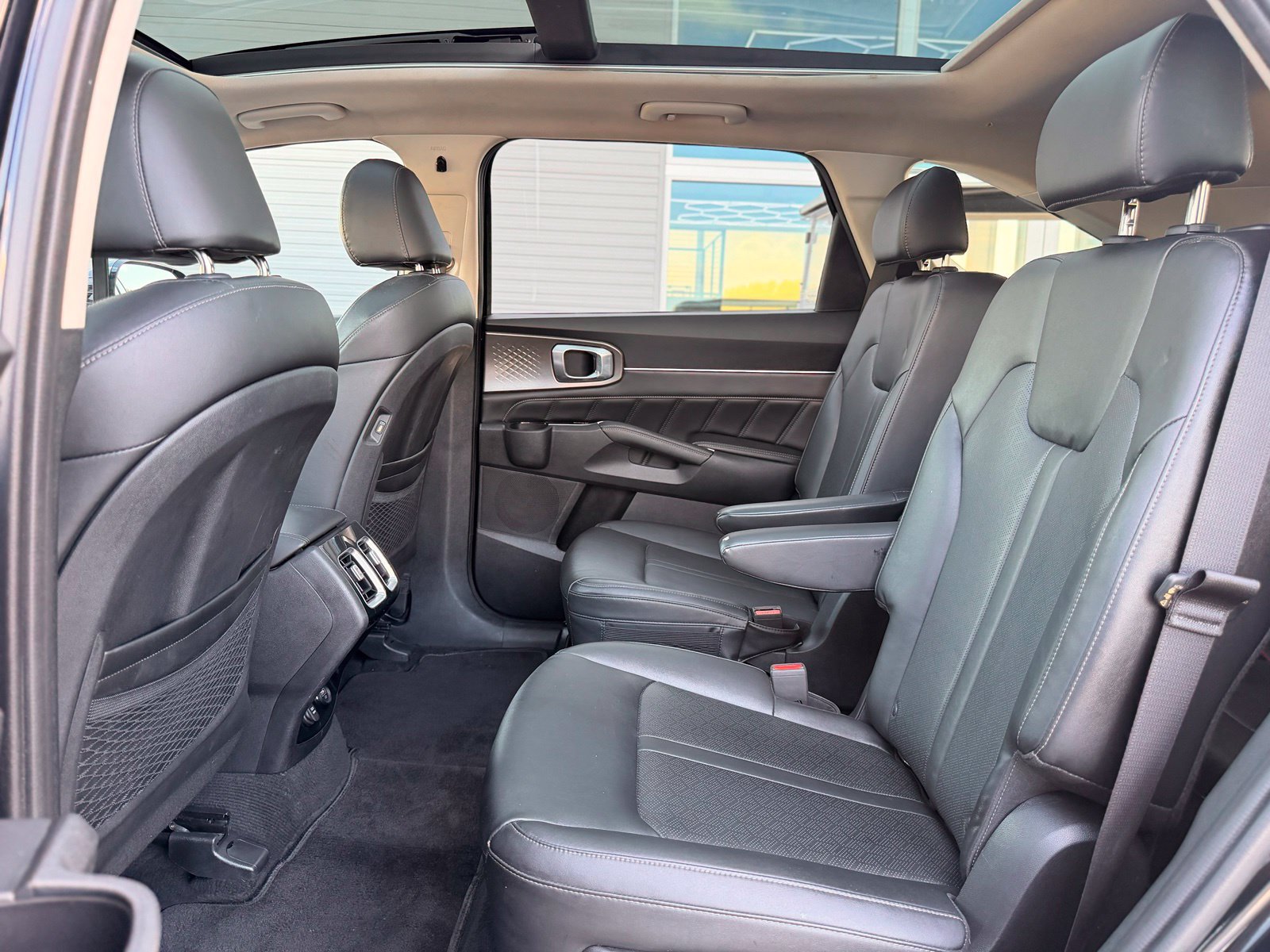 Used 2022 Kia Sorento SX AWD/4WD image 19