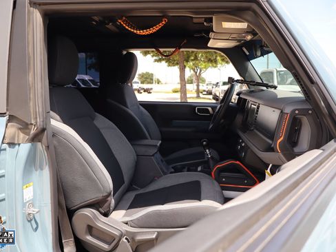 Used 2022 Ford Bronco 2-Door AWD/4WD image 27