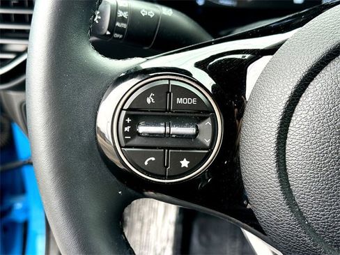 Used 2025 Kia Soul EX image 16