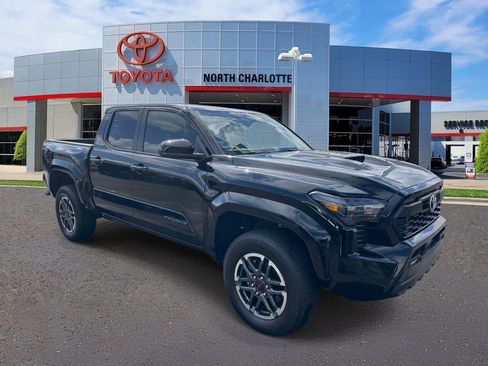 Used 2024 Toyota Tacoma TRD Sport image 1