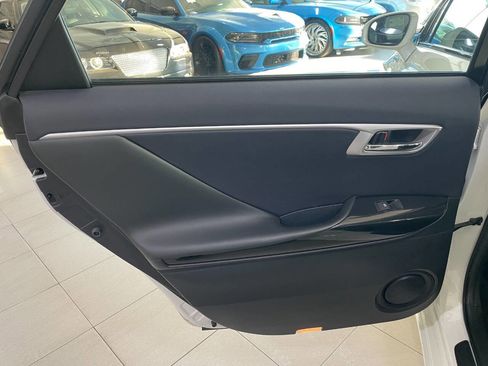 Used 2017 Toyota Mirai image 17