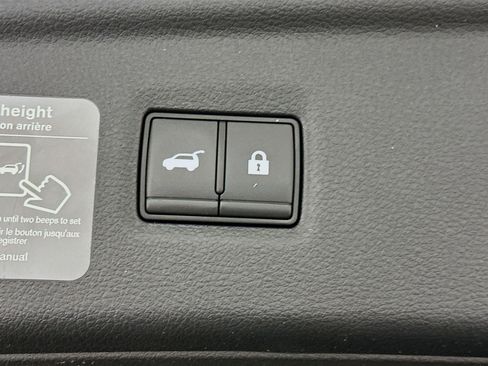Used 2023 INFINITI QX50 Luxe AWD/4WD image 31