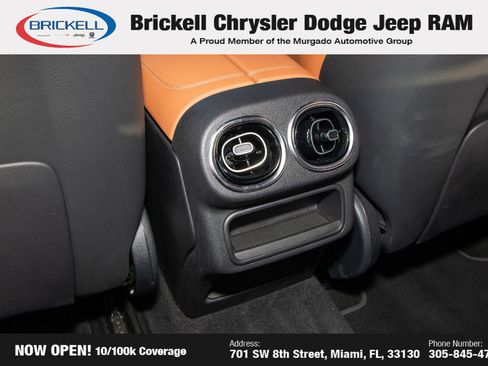 Used 2024 Mercedes-Benz GLC 300 4MATIC image 18