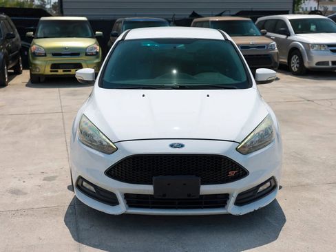 Used 2016 Ford Focus ST FWD image 11