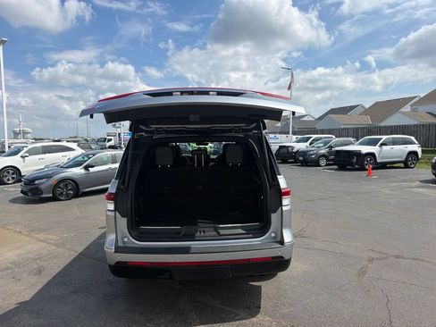 Used 2022 Lincoln Navigator Reserve AWD/4WD image 47