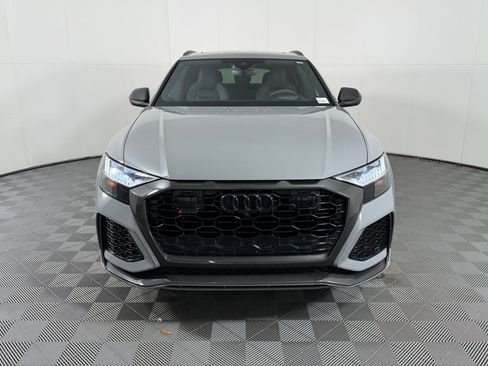 Used 2023 Audi RS Q8 w/ Black Optic Package image 6
