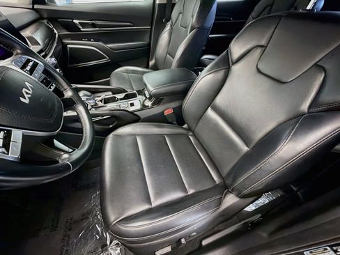 Used 2025 Kia Telluride S AWD/4WD image 11
