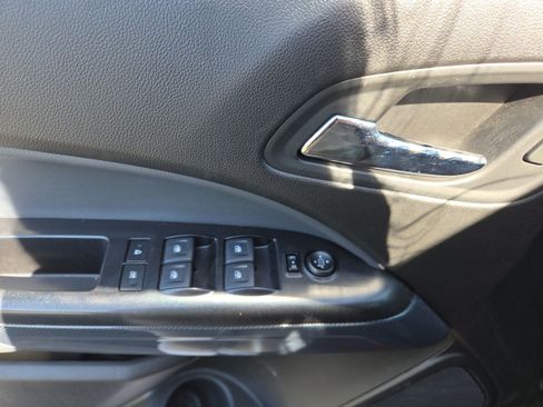 Used 2021 Chevrolet Colorado Z71 w/ Safety Package AWD/4WD image 23