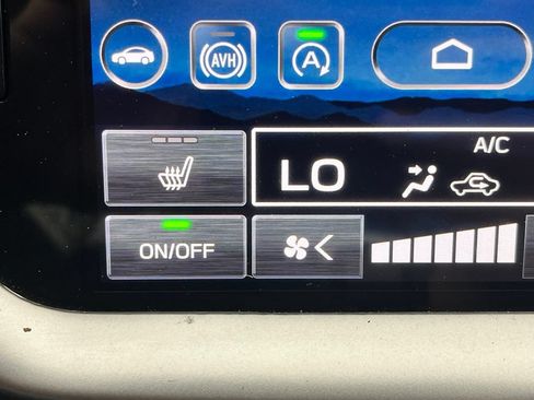 Used 2023 Subaru Outback Onyx Edition AWD/4WD image 7
