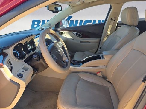 Used 2011 Buick LaCrosse CXS image 9