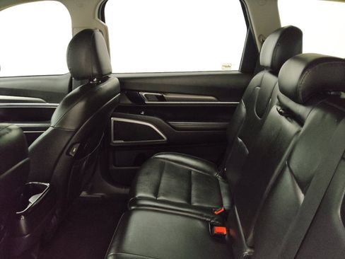 Used 2021 Kia Telluride LX FWD image 18