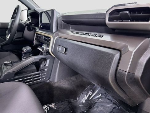 Used 2024 Toyota Tacoma TRD Sport RWD image 30