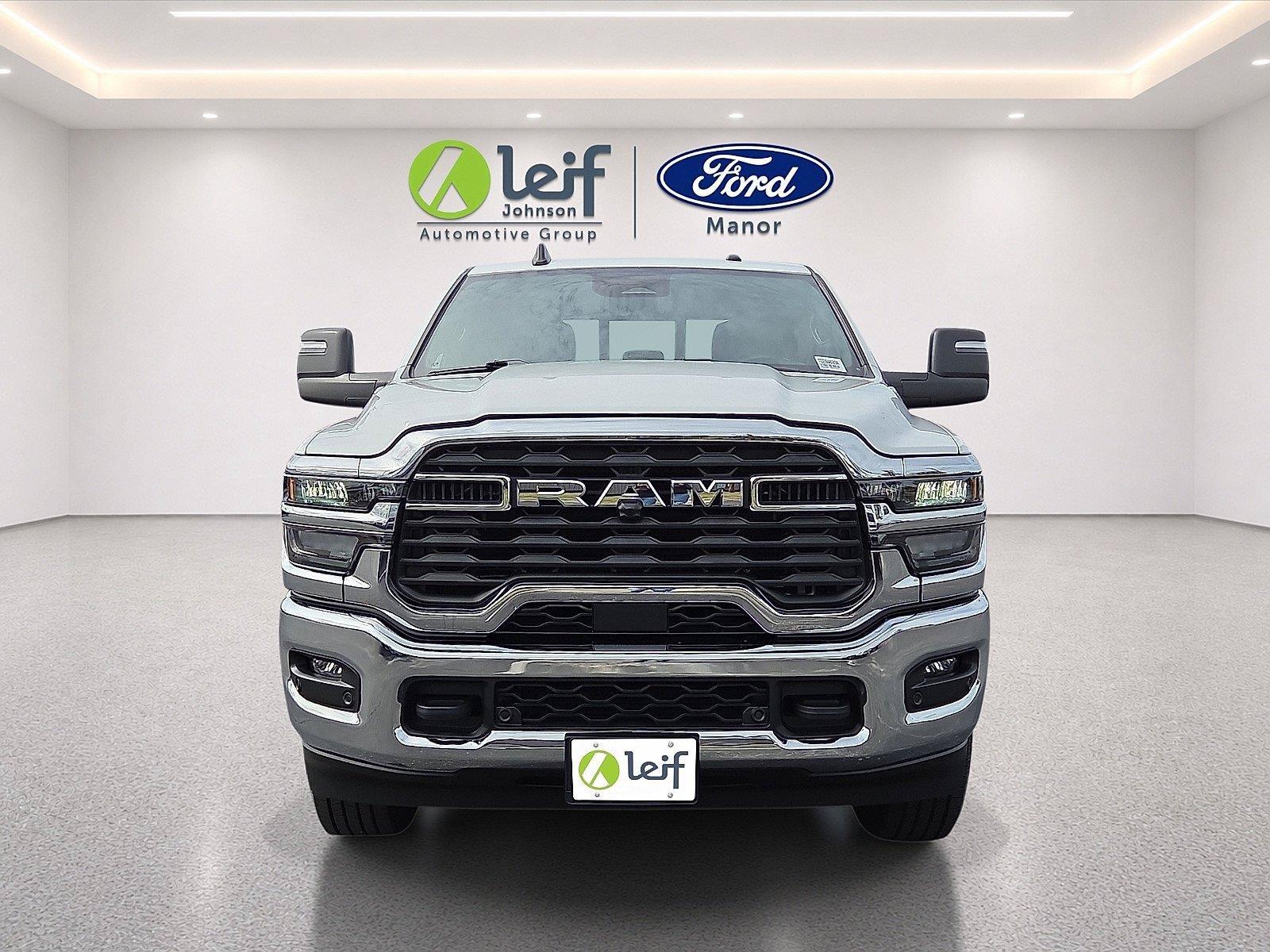 Used 2025 RAM 2500 Tradesman AWD/4WD image 2