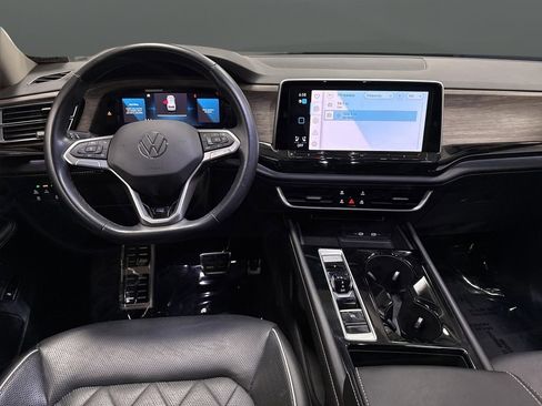 Certified 2024 Volkswagen Atlas SEL Premium R-Line image 5