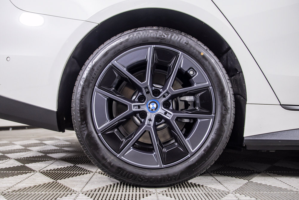 Used 2023 BMW i4 eDrive35 RWD image 38