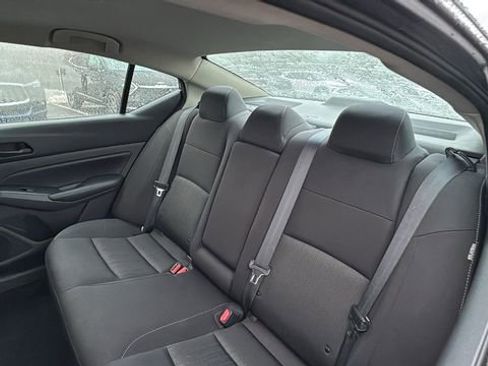 Used 2024 Nissan Altima 2.5 S image 33