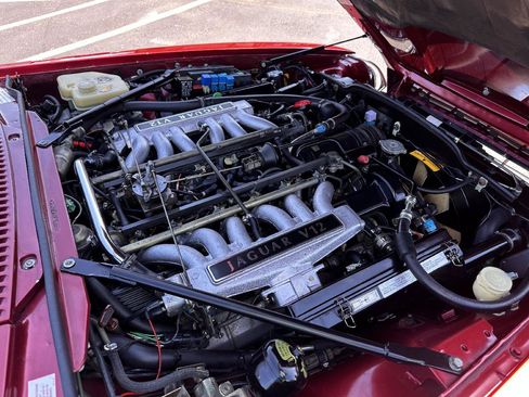 Used 1992 Jaguar XJS V12 Coupe RWD image 30