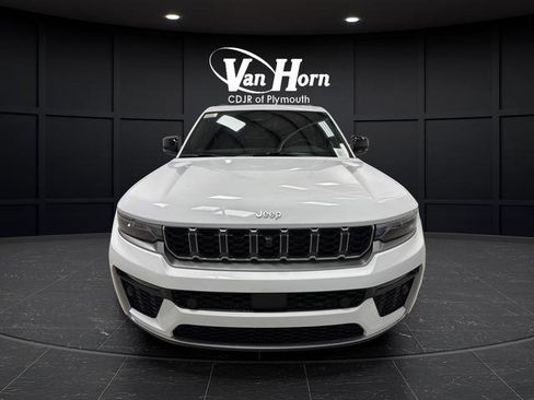 New 2026 Jeep Grand Cherokee Limited w/ Luxury Tech Group II image 12