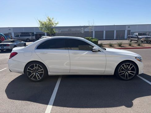 Used 2018 Mercedes-Benz C 300 Sedan image 4