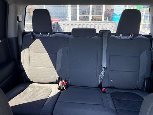 Used 2021 Chevrolet Silverado 1500 LT RWD image 29