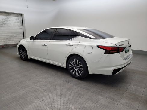 Used 2023 Nissan Altima 2.5 SV FWD image 3