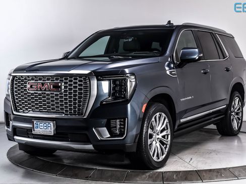 Used 2021 GMC Yukon Denali w/ Denali Premium Package image 2