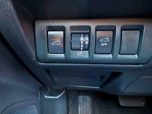 Used 2020 Subaru Outback Premium AWD/4WD image 12