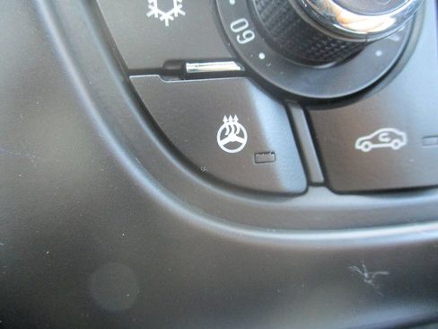 Used 2016 Buick Cascada FWD image 25