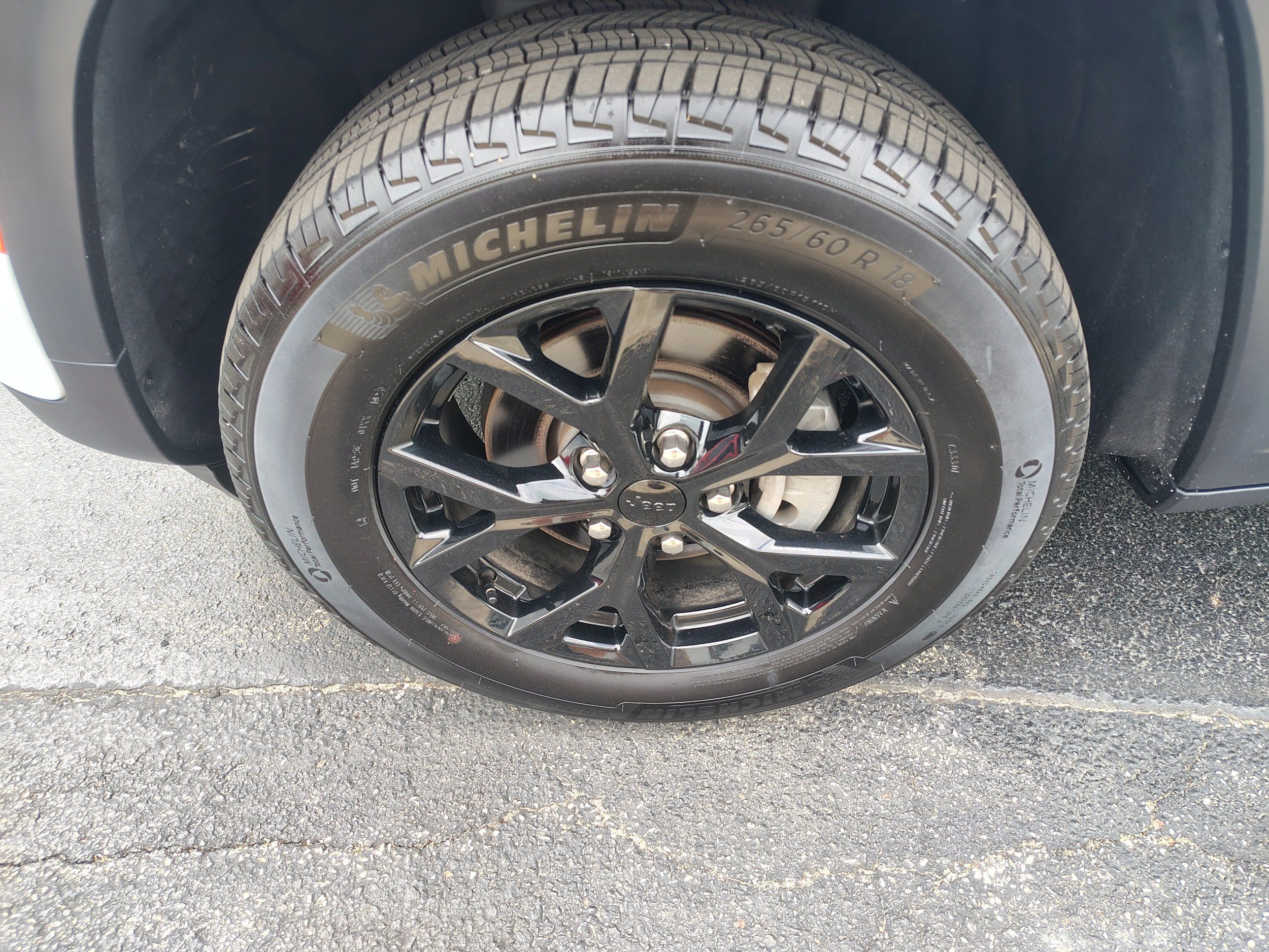 Certified 2024 Jeep Grand Cherokee Altitude AWD/4WD image 5