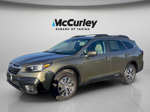Used 2022 Subaru Outback Premium AWD/4WD image 1