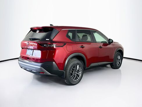Used 2023 Nissan Rogue S AWD/4WD image 9